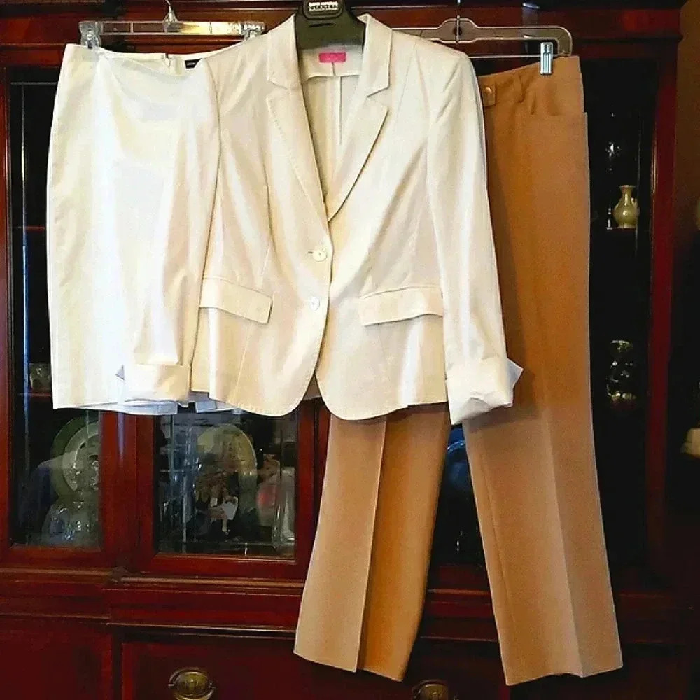 Bundle Basler Suit with Linda Allard/ Ellen Tracy skirt White Tan LOT Size 40EU